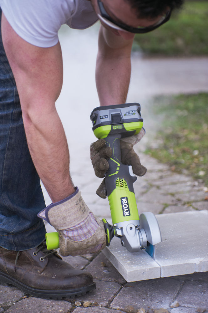 Углошлифмашина RYOBI R18AG-0 (без батареи) система ONE +