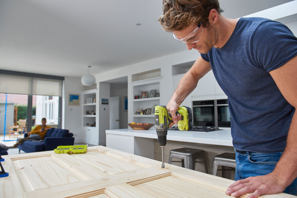 Дрель-шуруповерт RYOBI R18DD3-115S система ONE +