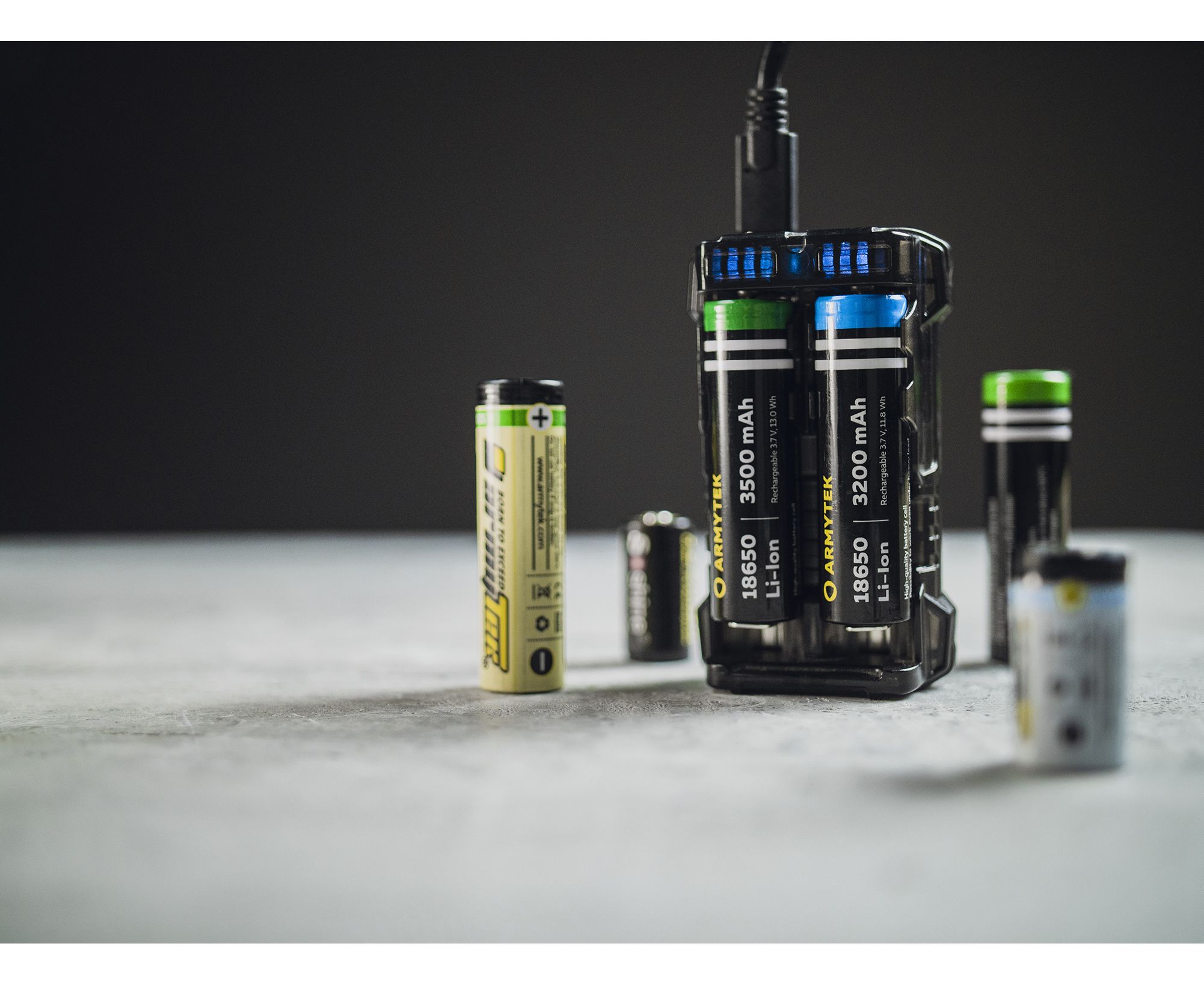 Зарядное устройство Armytek Handy C2 VE