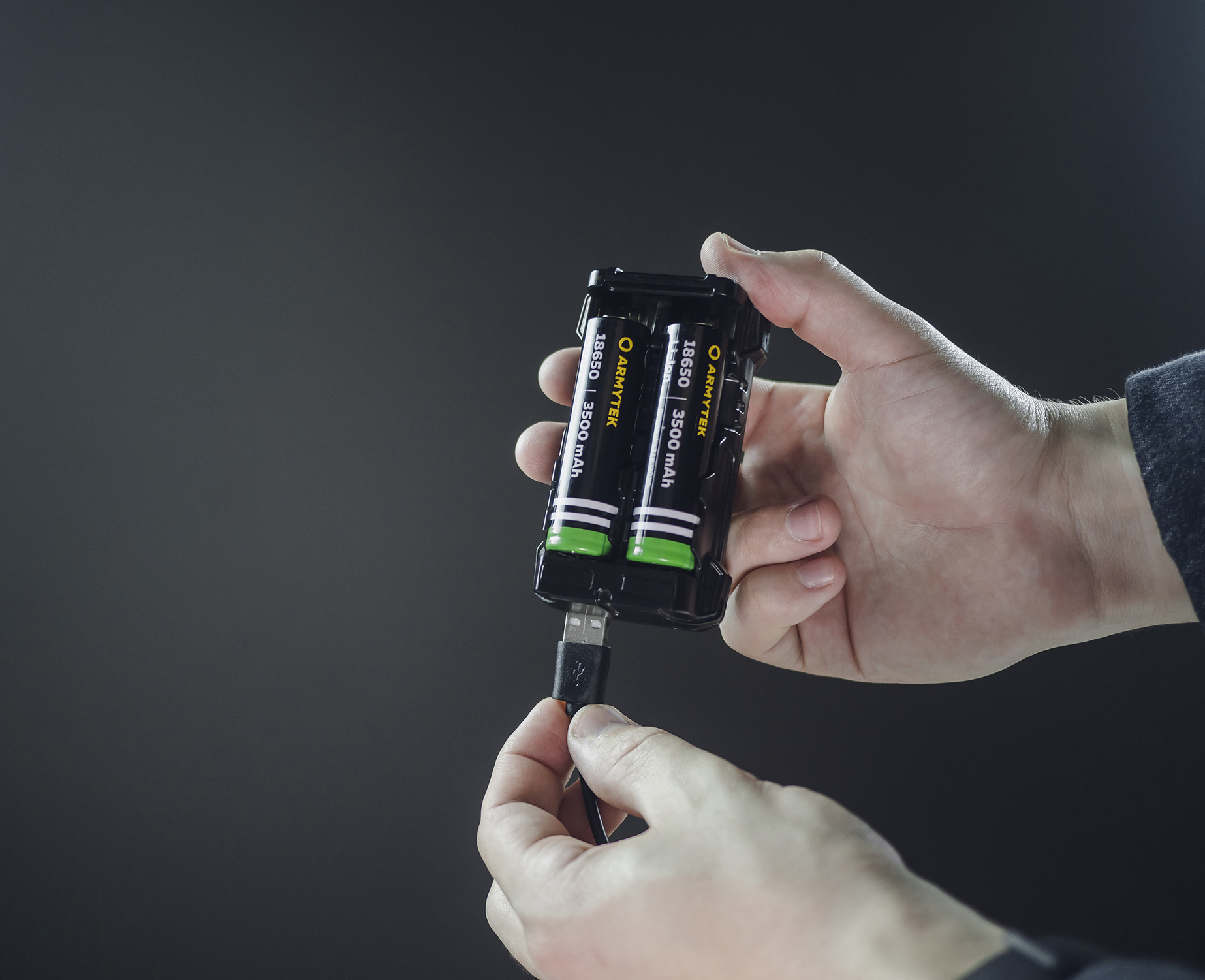 Зарядное устройство Armytek Handy C2 VE