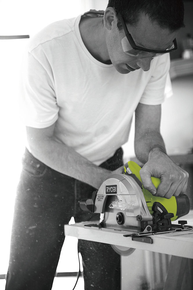 Пила циркулярная RYOBI RCS1400-G