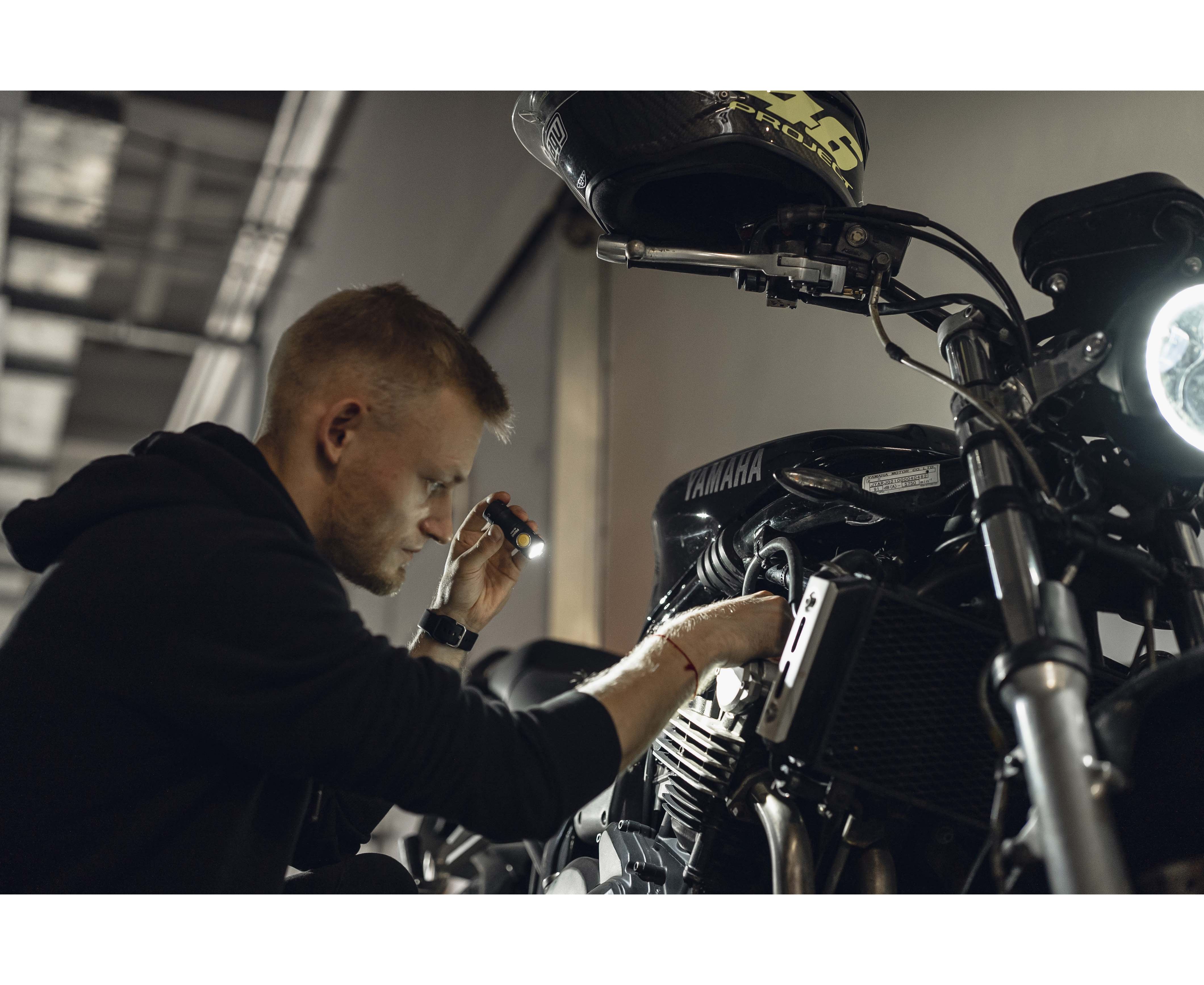 Фонарь Armytek Prime C1 Pro Белый