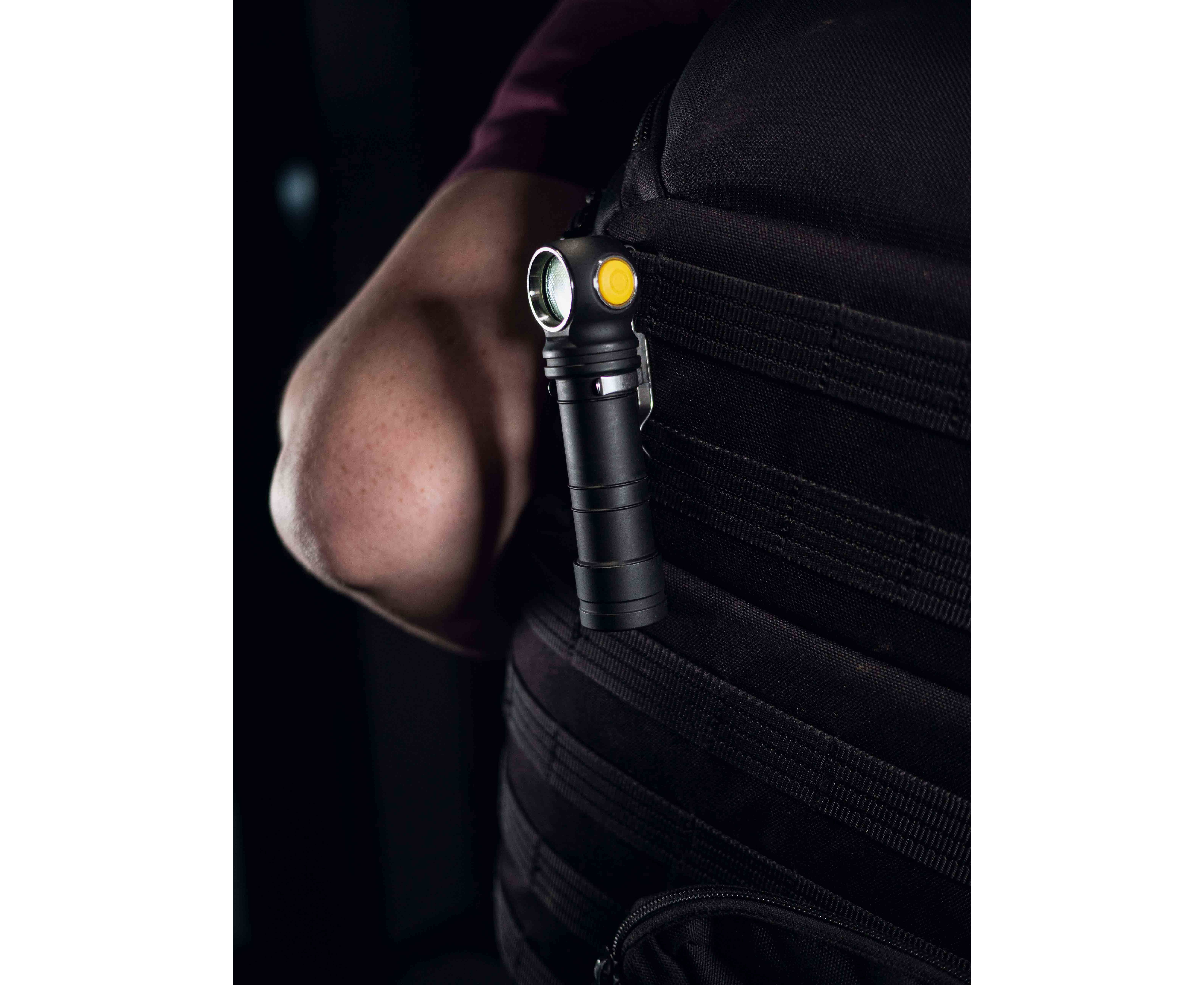 Фонарь Armytek Wizard C2 Pro Max Magnet USB Теплый