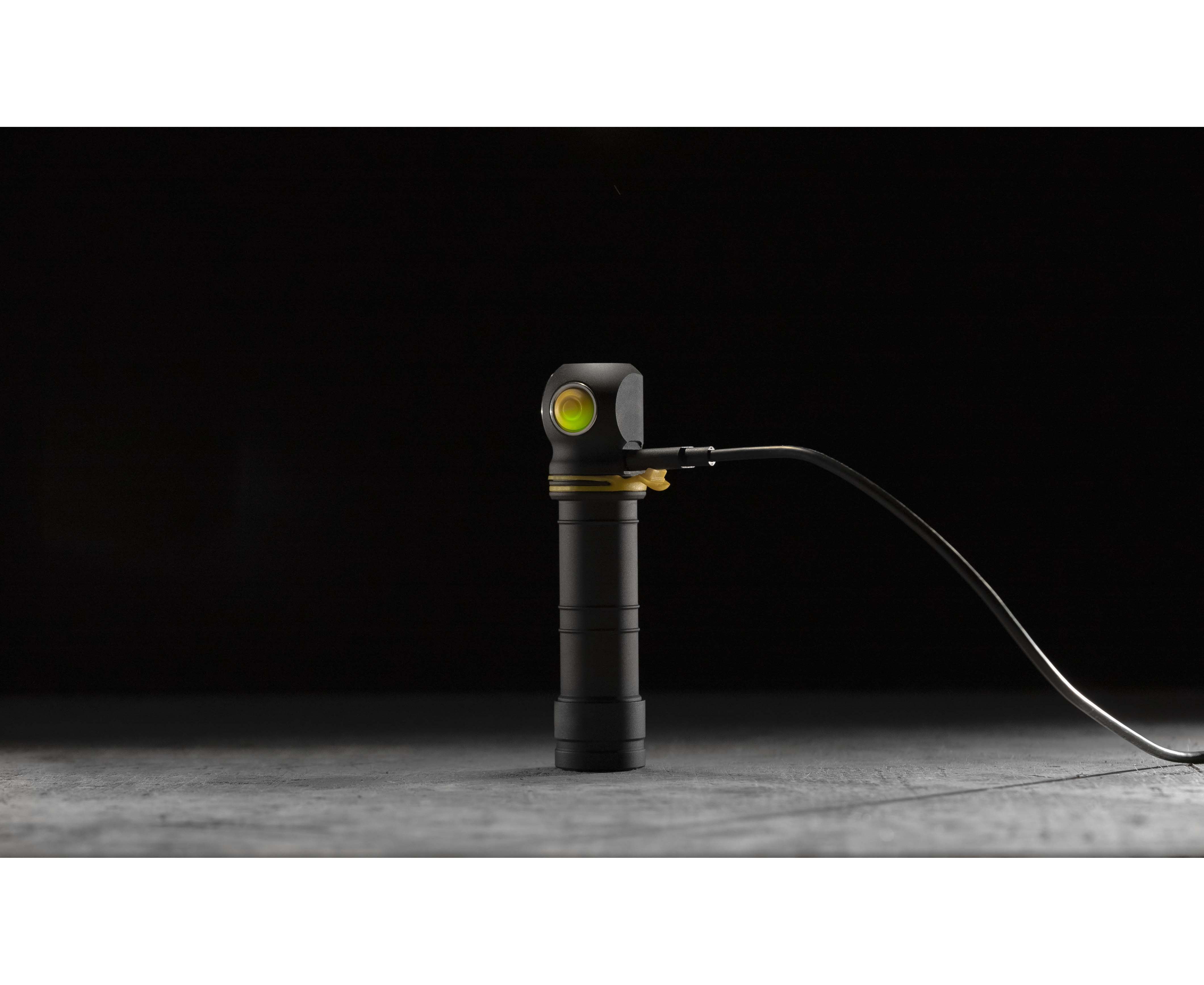 Фонарь Armytek Elf C2 Max LR USB-C Теплый